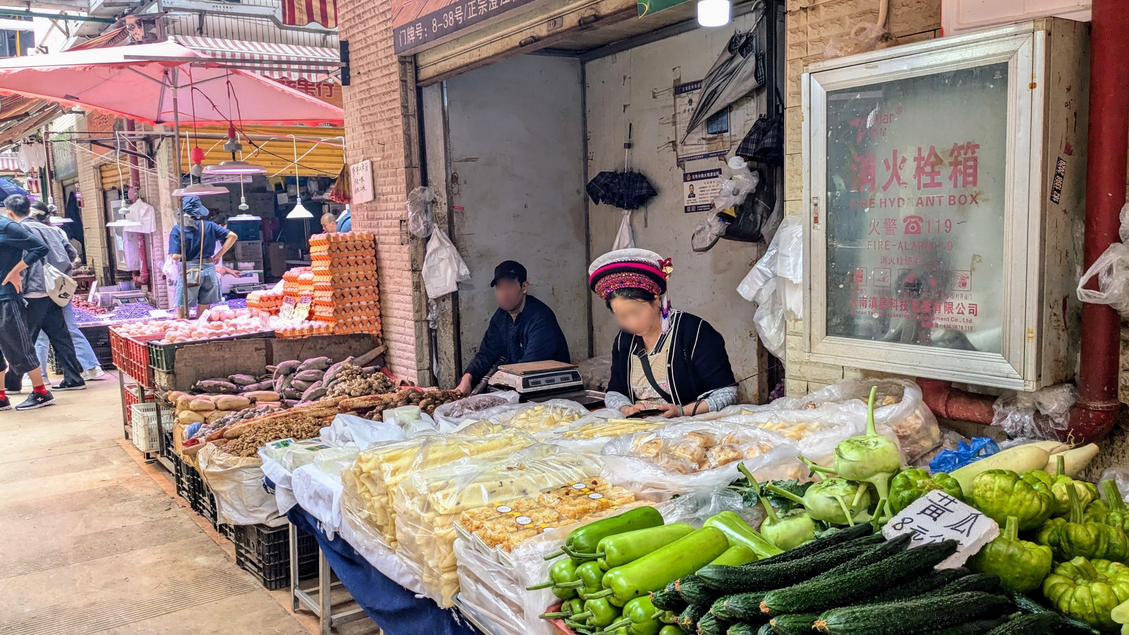 一杯の麺に、雲南の懐の深さを知る ―中国・雲南省 母子3人紀行 #2｜岸