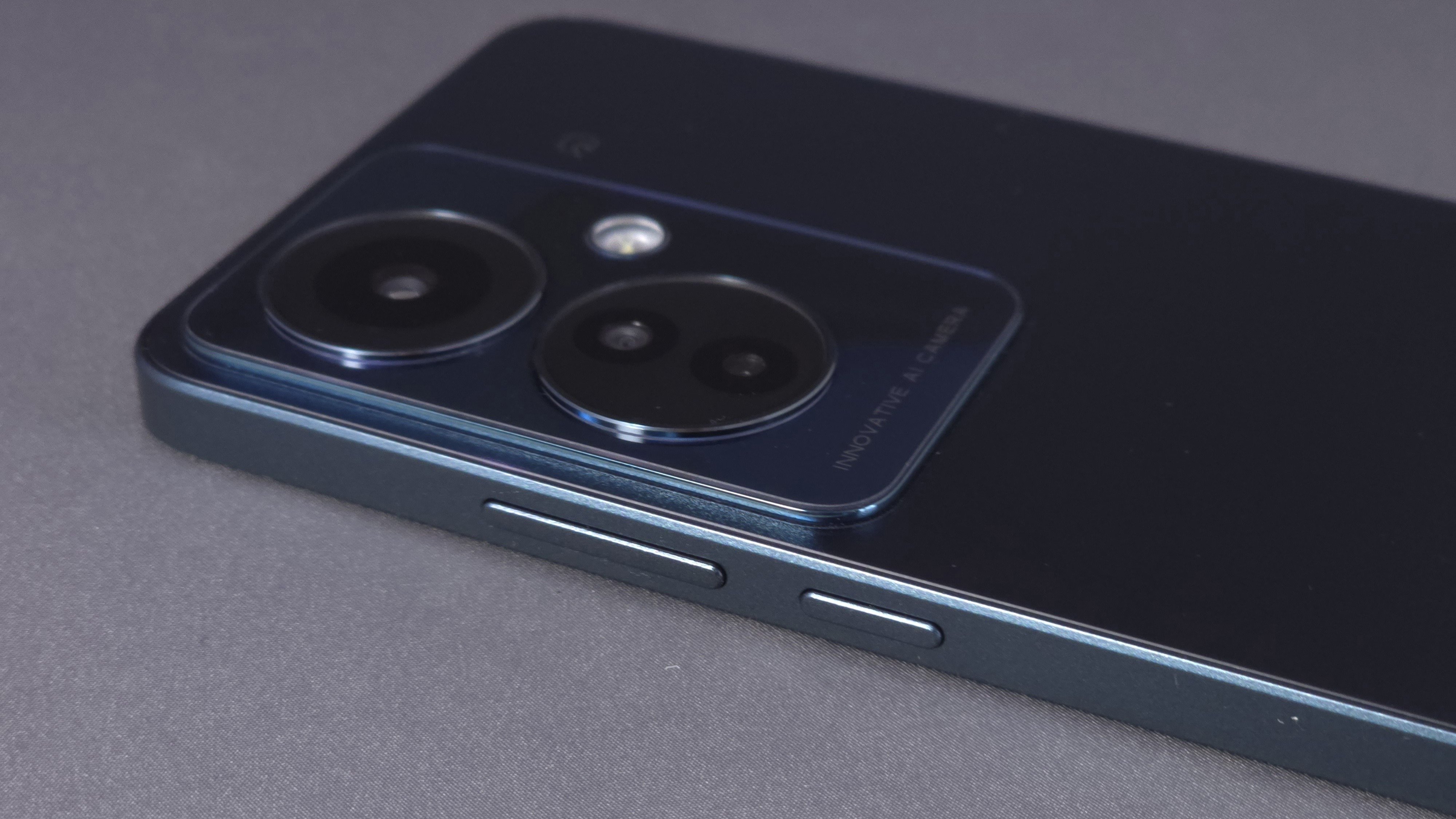 OPPO Reno11 A使用感レビュー|動作そこそこサクサクな大画面177g軽量