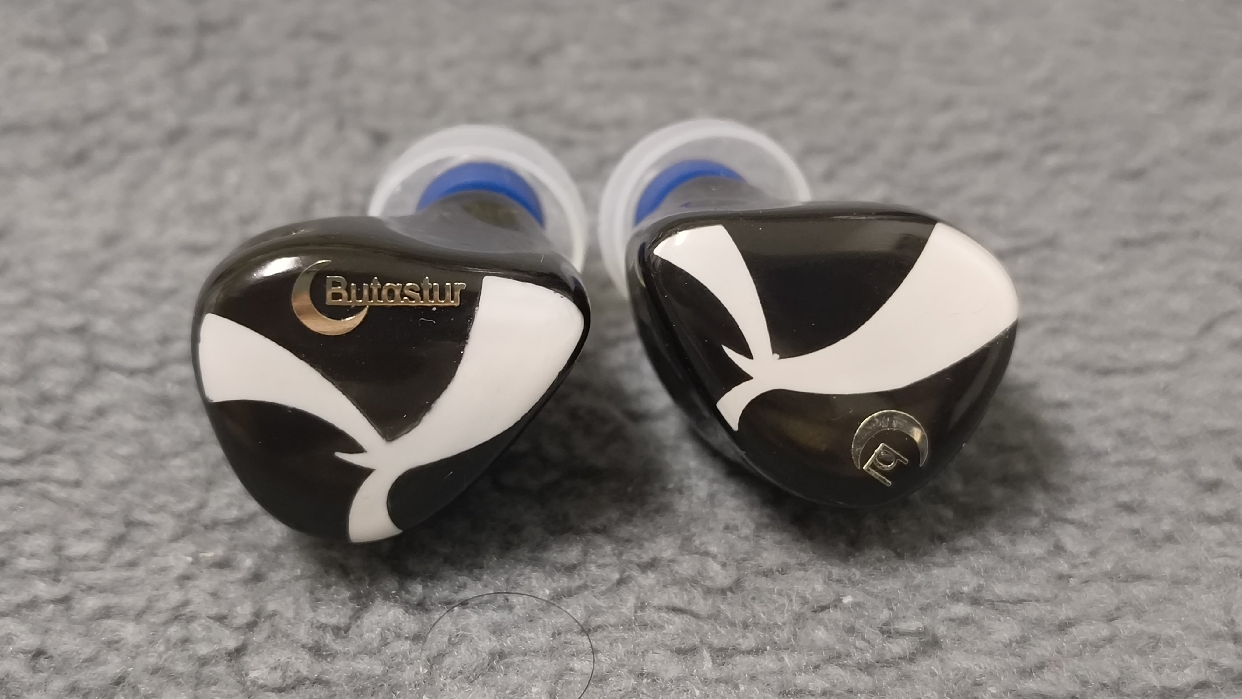 息をするイヤホン】Night Oblivion Butastur【戌亥とこ】｜姉守ラヴ