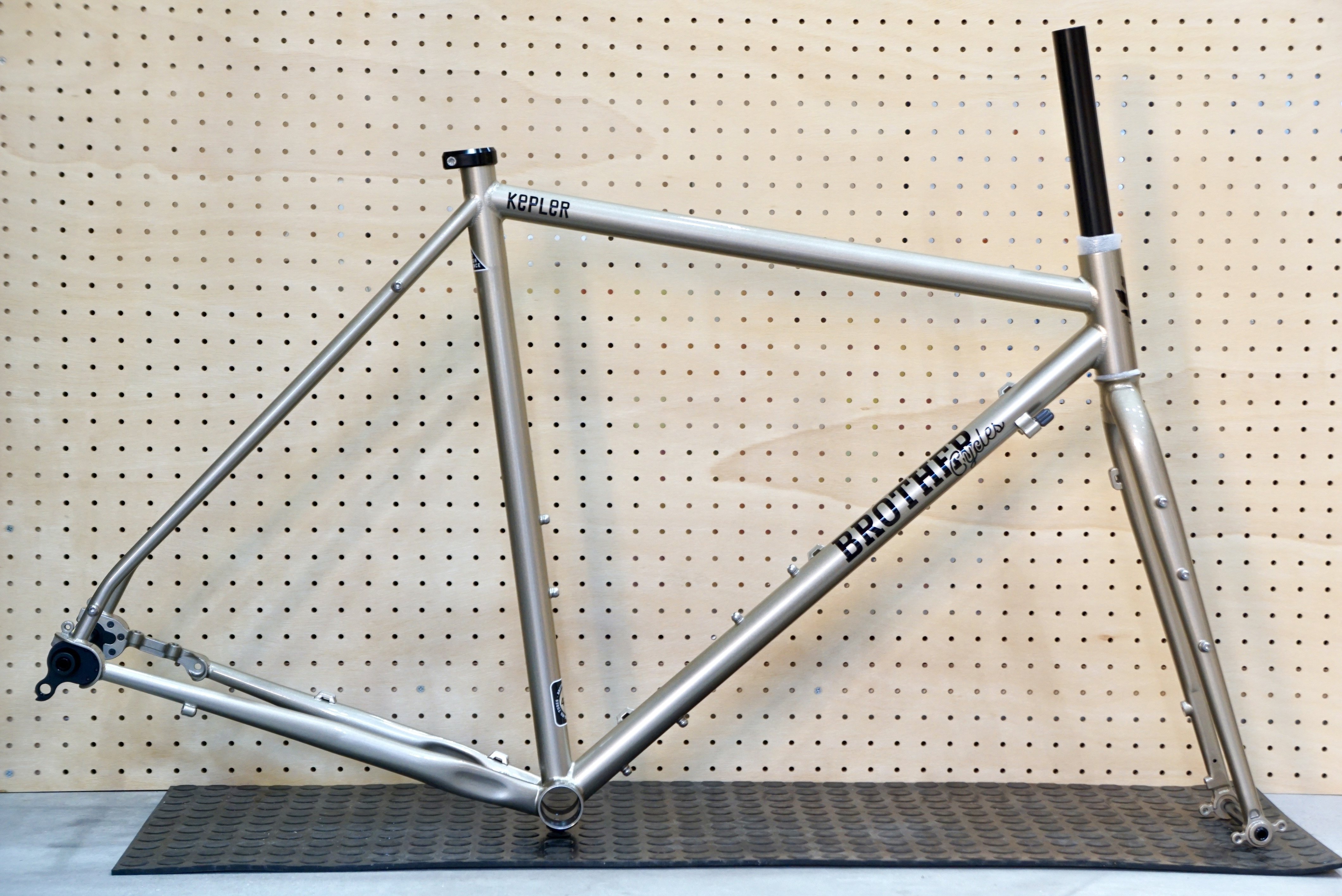 BROTHER CYCLESの紹介｜自転車と山道具 DELTA