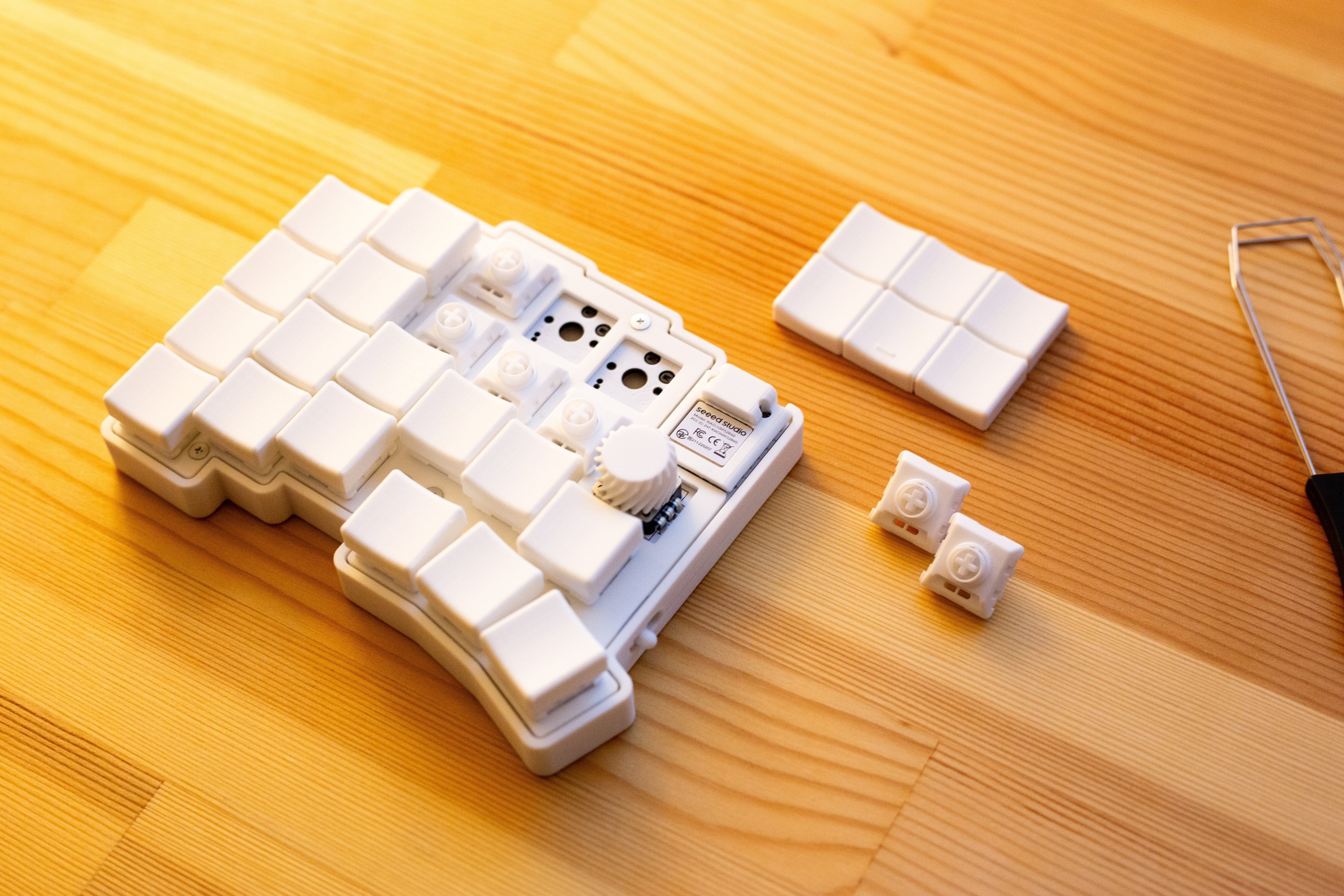 悪魔的な魅力。無線分割キーボード「moNa2」を飼う。｜ぶらきよ