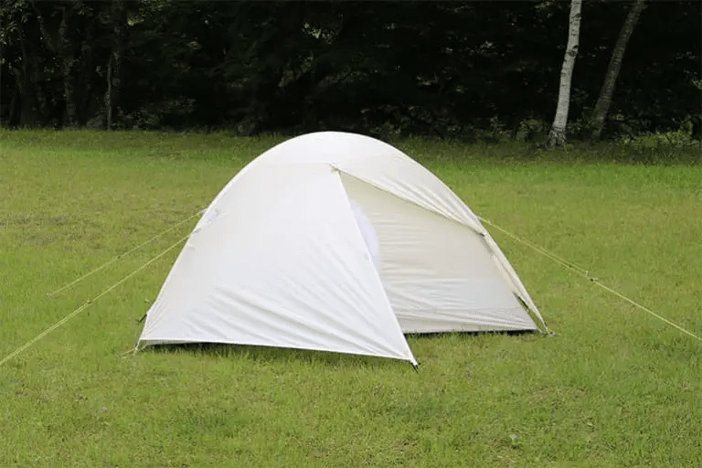 おにぎりの中で海苔を敷いて明太子の中で眠る。「山と食欲と私」と