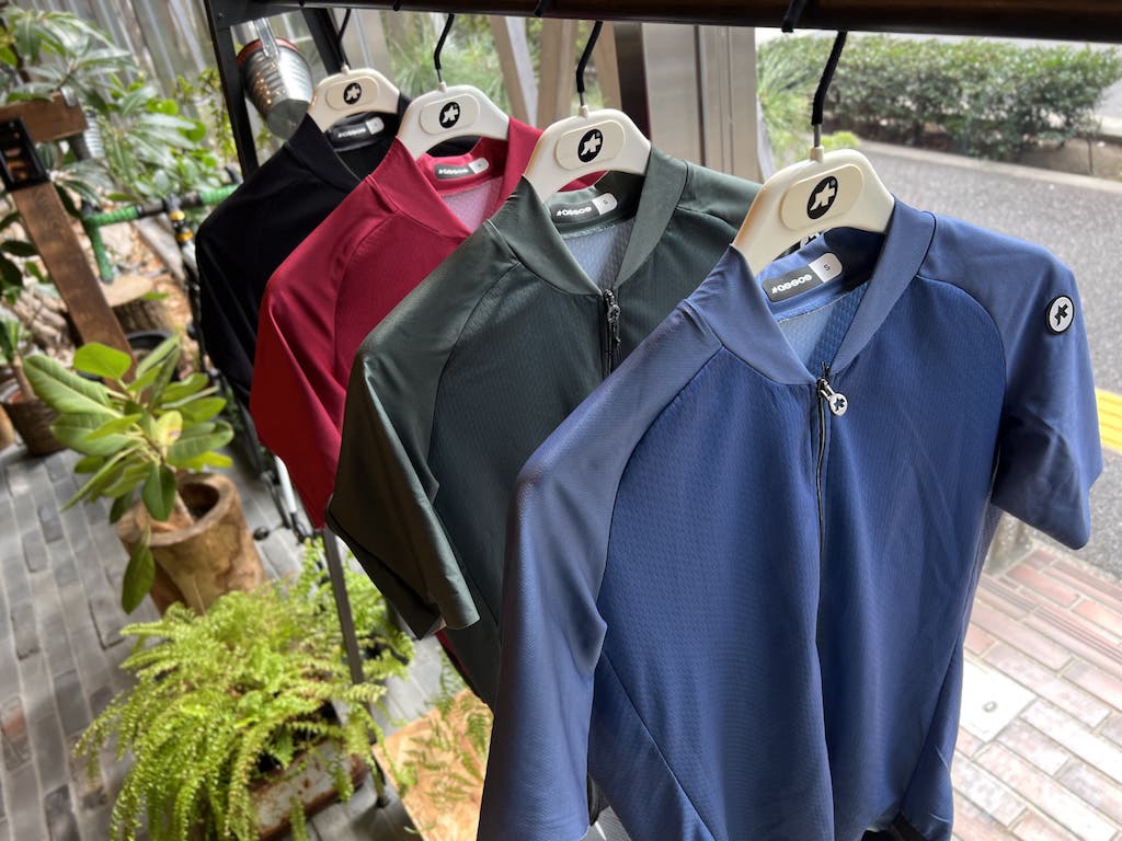 変わらない定番 MILLE GT ジャージ、ちょっとだけ変わったら高級感が