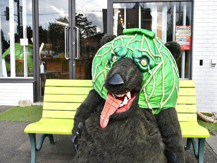 200種類のメロン熊がズラリ…!? 外国人観光客もこぞって訪れる夕張の