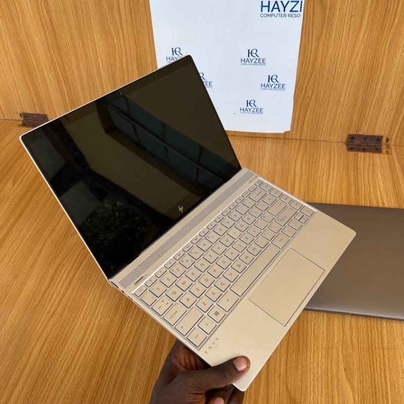 その他ノートPC本体 HP envy laptop 13-ad0xx corei37100U HP、重さ