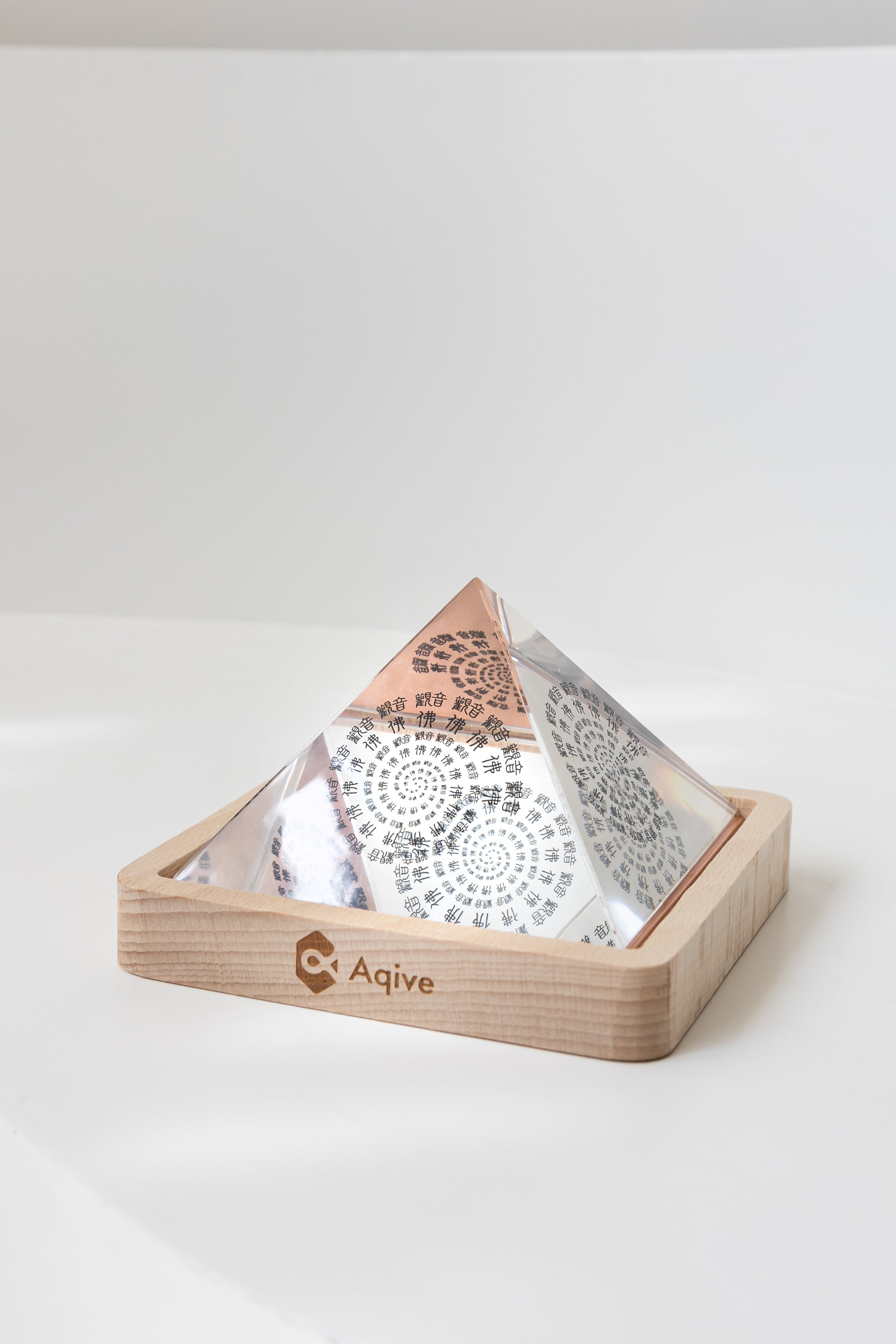 Torsion Crystal Pyramid トーション クリスタル ピラミッド – Aqive