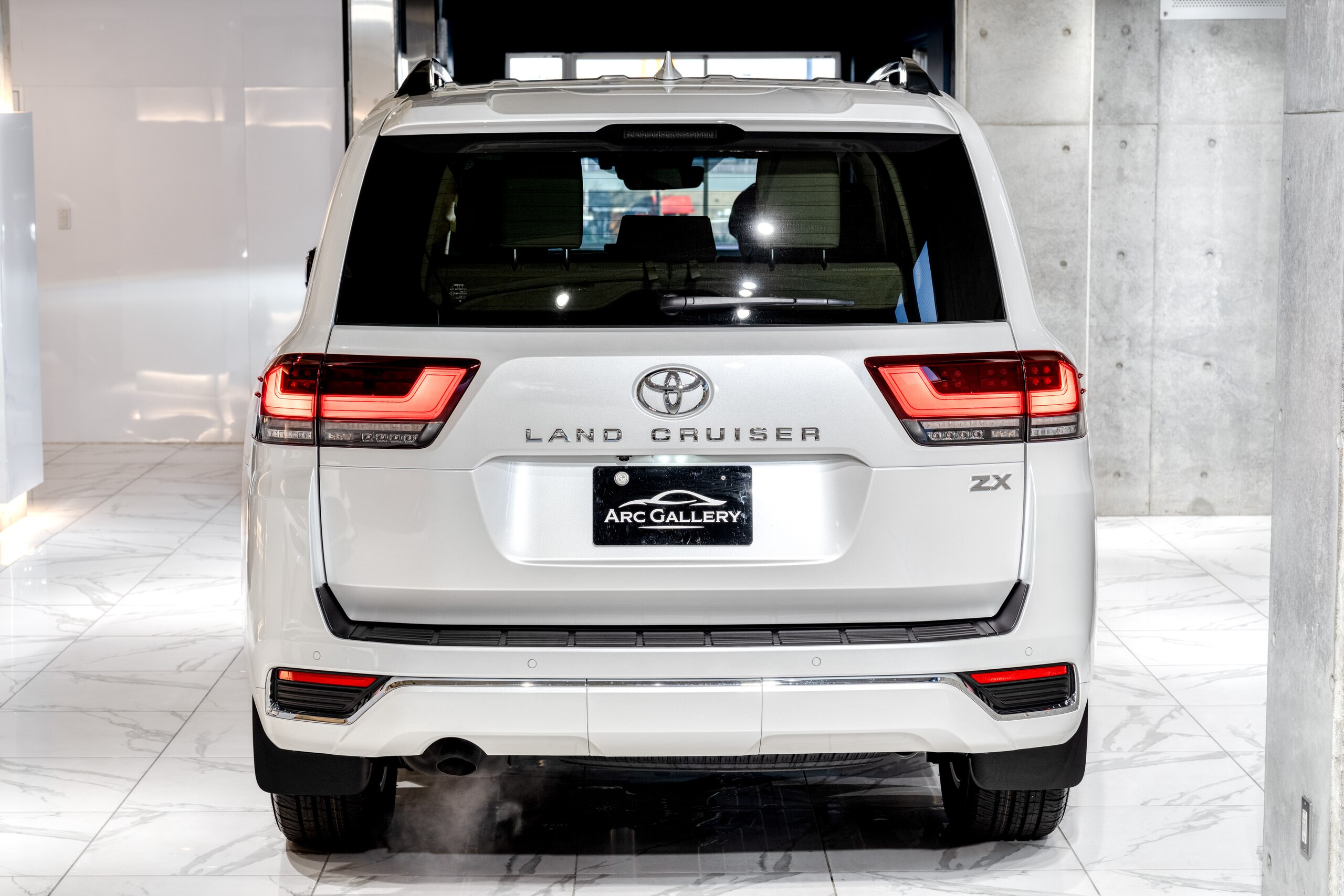 トヨタ ランドクルーザー300 3.5ZX 4WDの車両詳細｜アークギャラリー