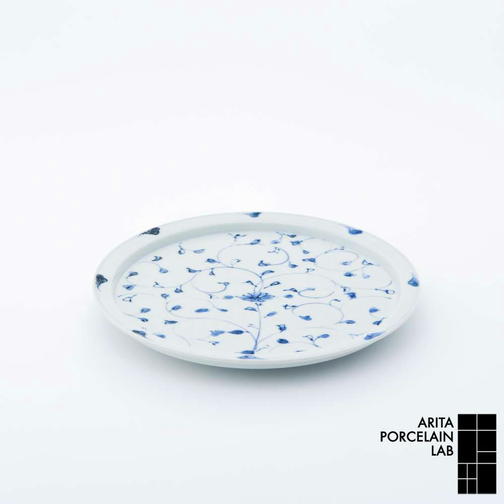 岡晋吾 7寸天平平皿 染付万暦 – ARITA PORCELAIN LAB [公式オンライン