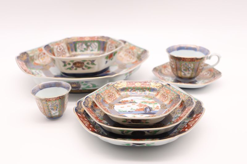 古伊万里色絵山水 / 盛皿［ 有田焼 幸楽窯 ］