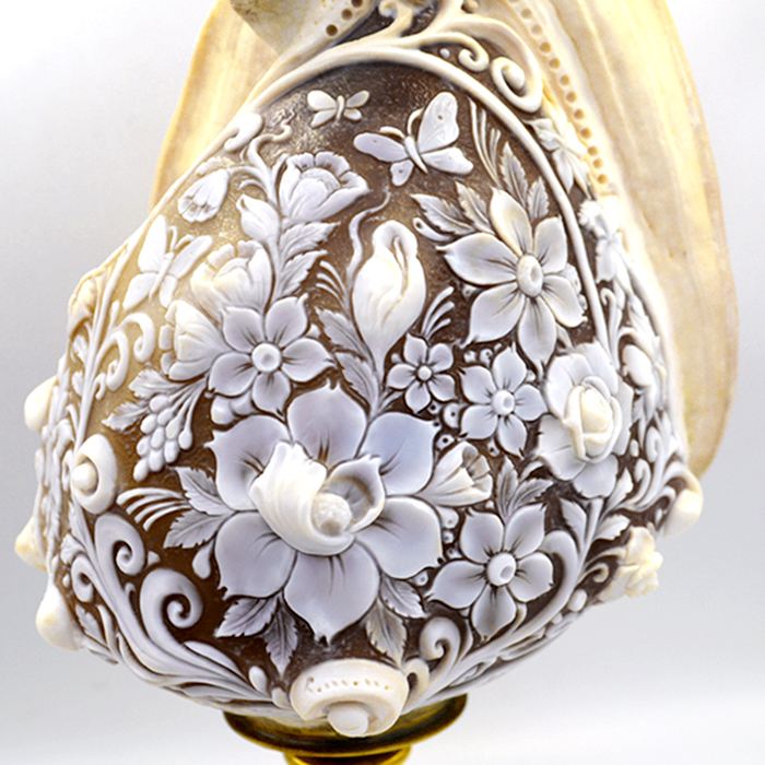 カメオ彫刻家ロマーノ氏彫刻のカメオランプ製品をご紹介