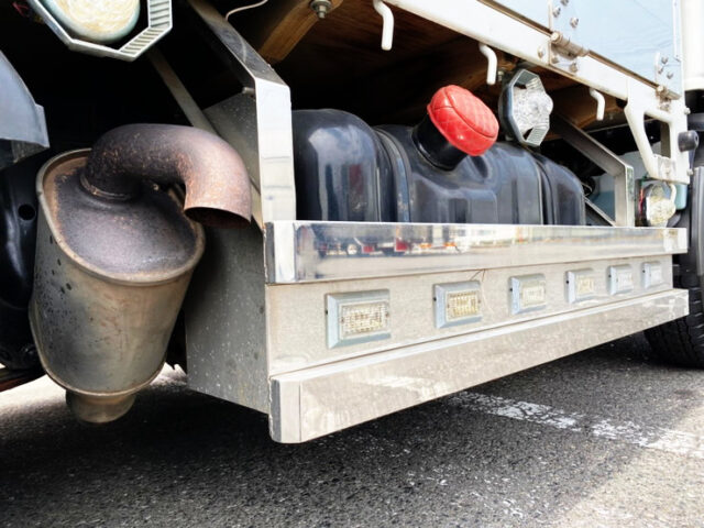 840】H22 エルフ 標準幅 10尺 造りボデー アルミ平｜中古トラック