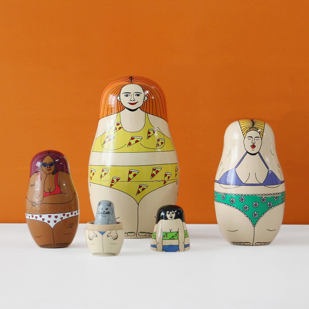 ポップで可愛い Happy Hot Girls ハッピー ホット ガールズ 女性たちの