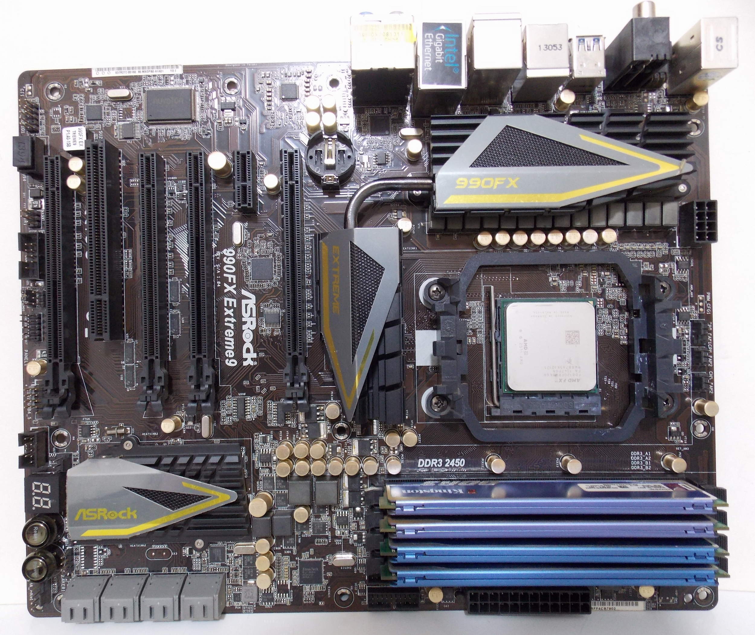 Asrock 990FX Extreme9 Rev G/A 1.04 (AM3+) [Ted Hsu] : ArxValdex