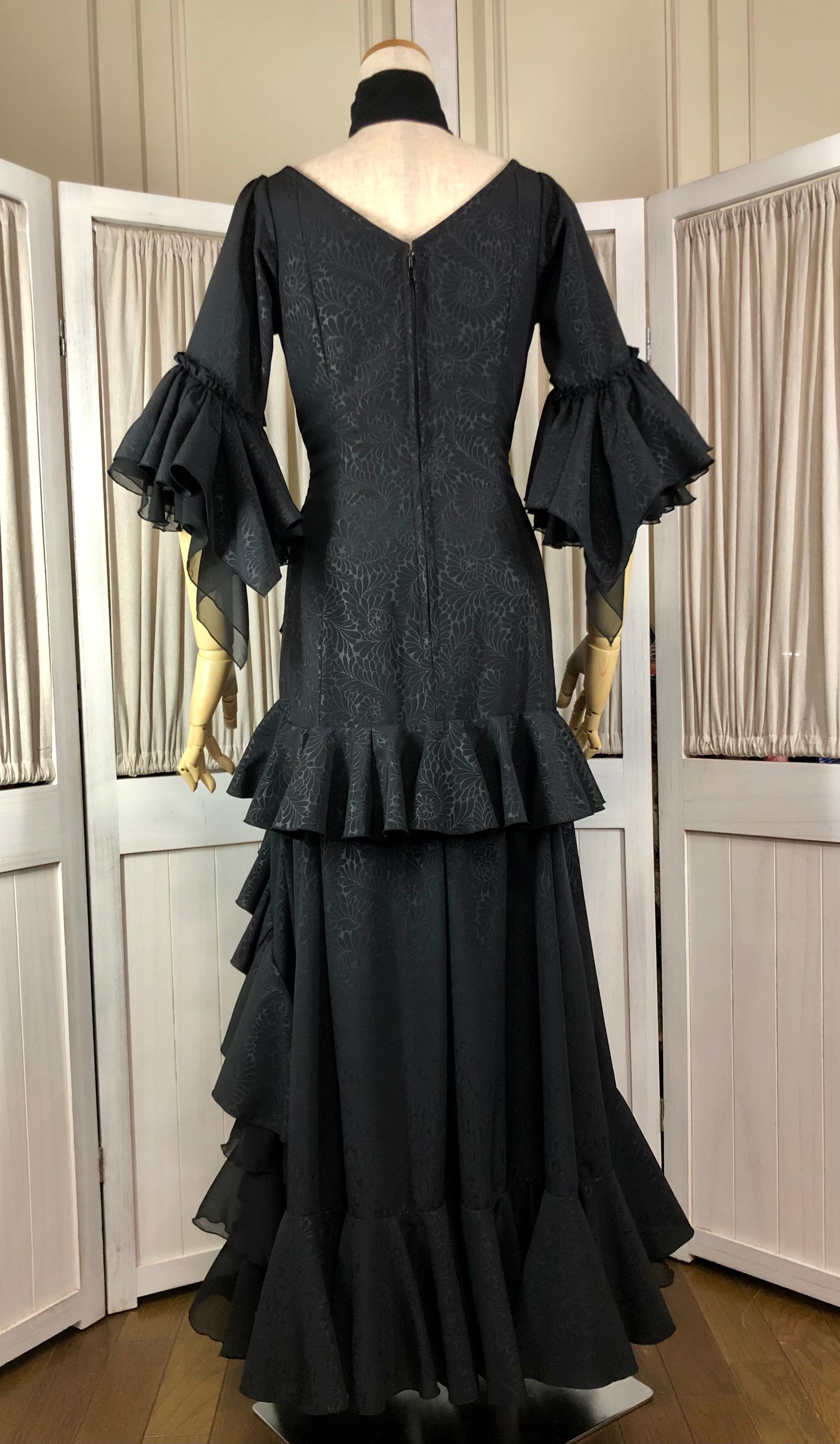 白,エクリュ,赤,ピスタチオ 全部で8色！ボートネック 5分 フリル袖