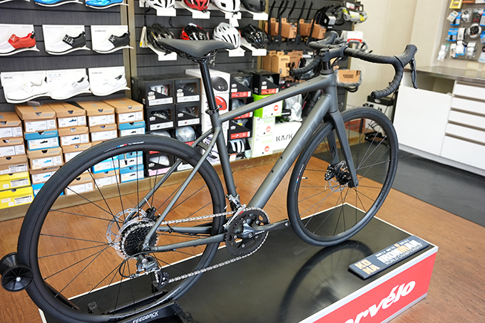 TREK Domane AL2 Gen4 Matte Lithium Grey | トライアスロンのことなら