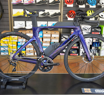 Cervelo P-Series Disc DEEP BLUE SUNSET 105完成車 | トライアスロン