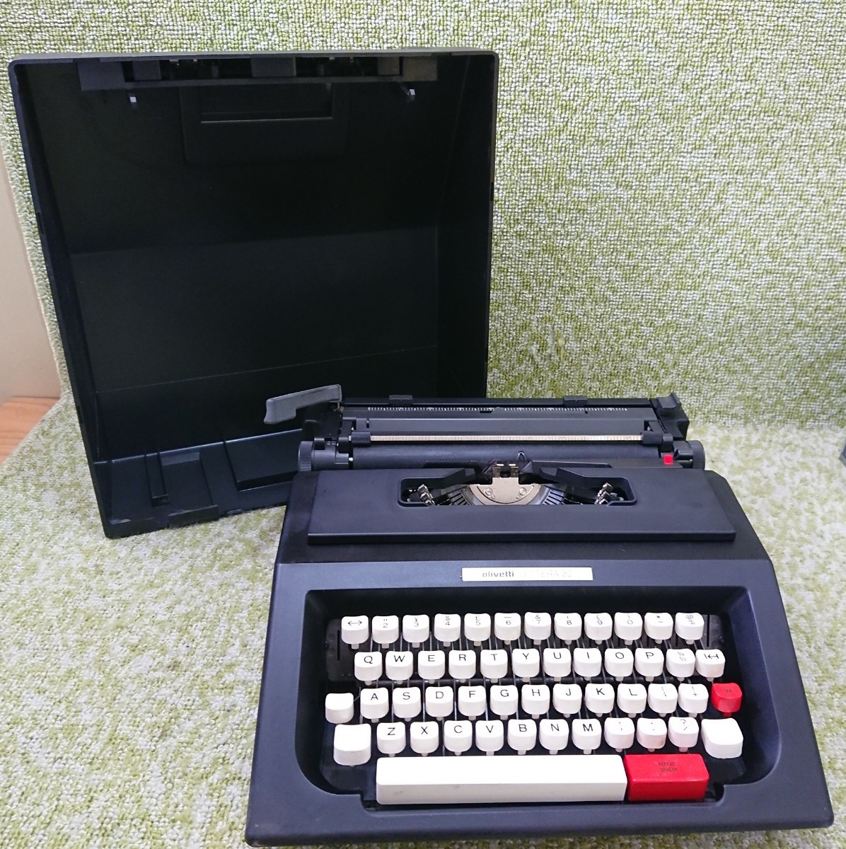 ケース付き］タイプライター 動作未確認