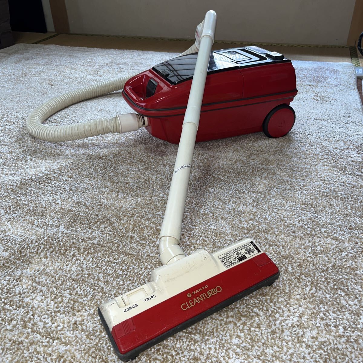 昭和レトロ 掃除機の値段と価格推移は？｜8件の売買データから昭和