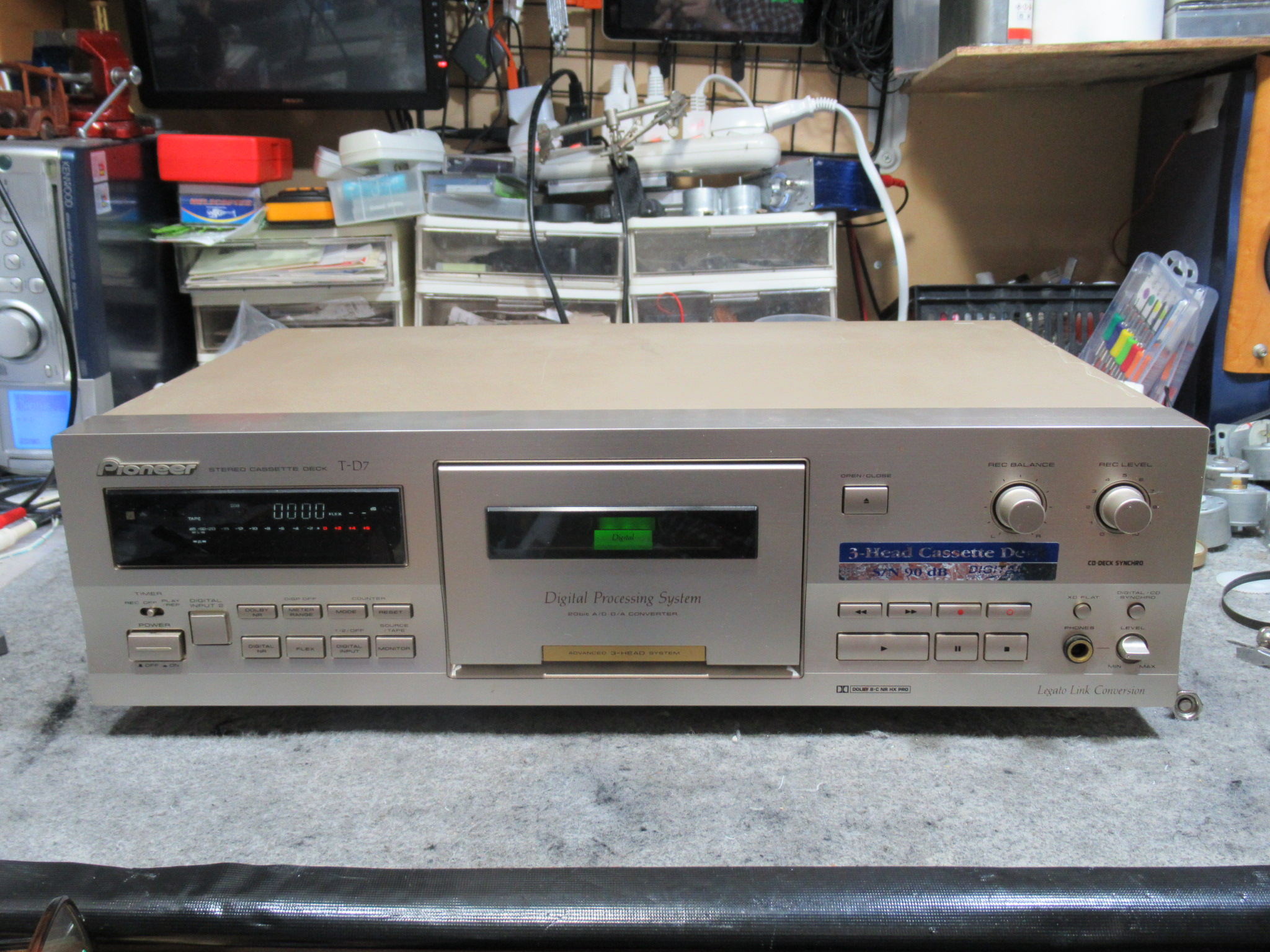 PIONEER T-D7 ピニオンギヤ割れ/ディスプレイ輝度低下 – Audiolife