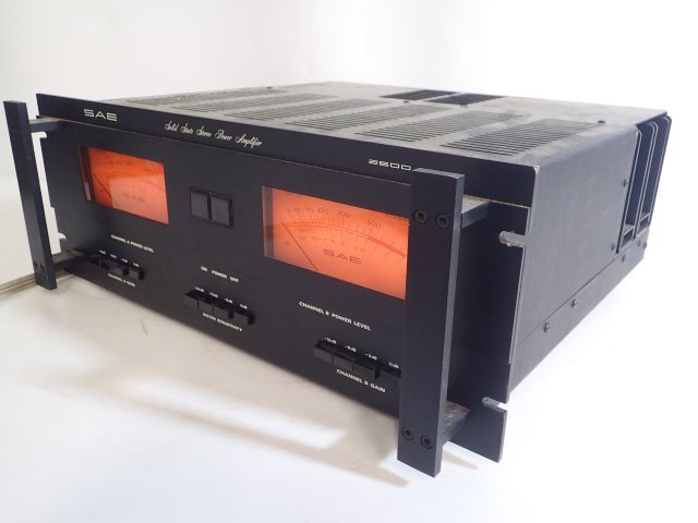 高額買取実施中!!】パワーアンプ SAE 2600