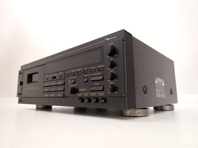 高額買取実施中!!】Nakamichi ディスクリート3ヘッドカセットデッキ CR-70