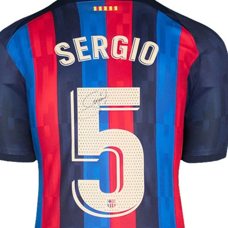 セルヒオ・ブスケツ【直筆サイン入り】2022-23FCバルセロナホーム