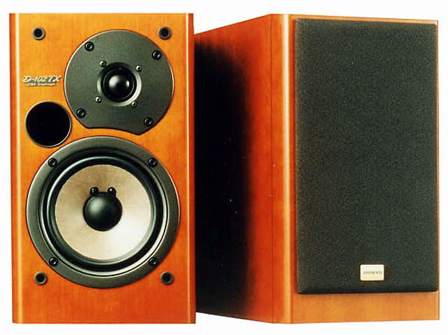 オンキヨー、幅205mmのミニコンポ「INTEC205」をモデルチェンジ