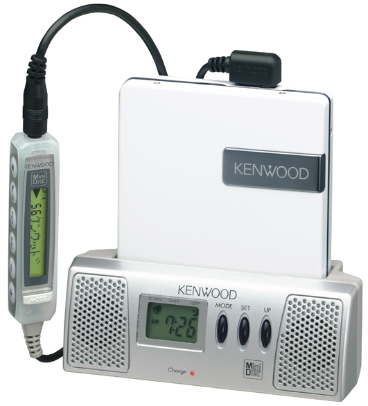 ケンウッド、連続再生約153時間のポータブルMDプレーヤー