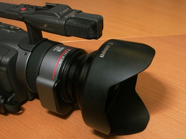 キヤノン、蛍石レンズ採用の3CCD DVカメラ「XV2」