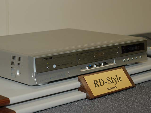 東芝、HDD/DVDレコーダのフラッグシップモデル「RD-X3」