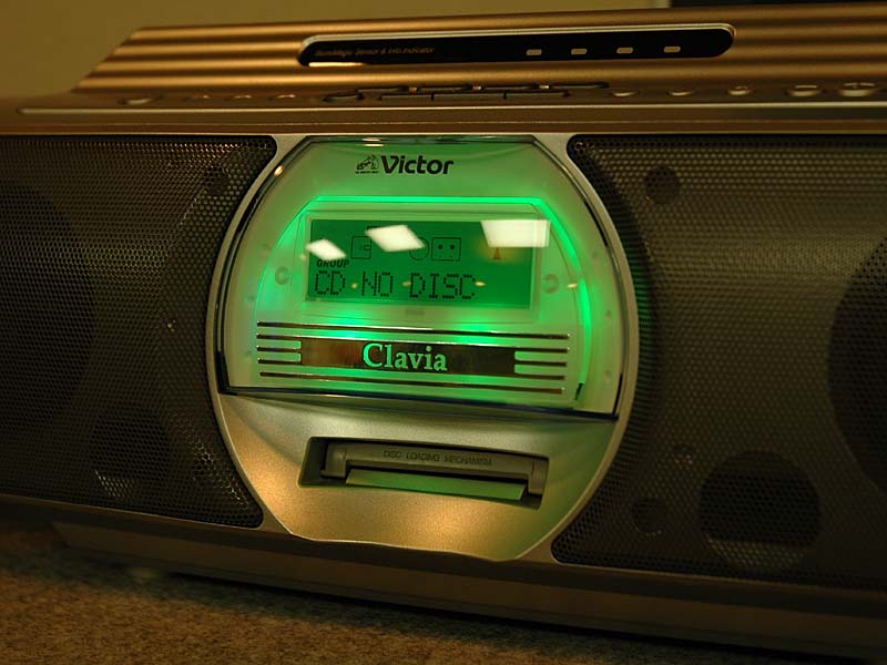 ビクター、「イルミマジック」を搭載したMDラジカセ