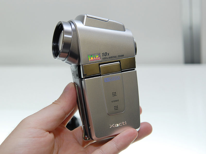 三洋、HD対応「Xacti」の4GB SDHC対応モデル
