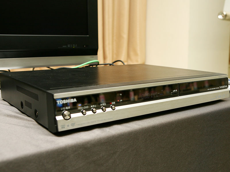 東芝、HDD&DVDレコーダ「VARDIA」のエントリーモデル