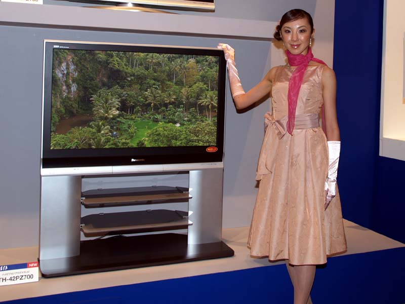 松下、50/42型フルHDプラズマテレビ「VIERA PZ700」