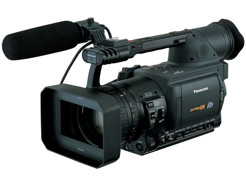 松下、新CCD搭載の「P2HD」ハンドヘルドカムコーダ