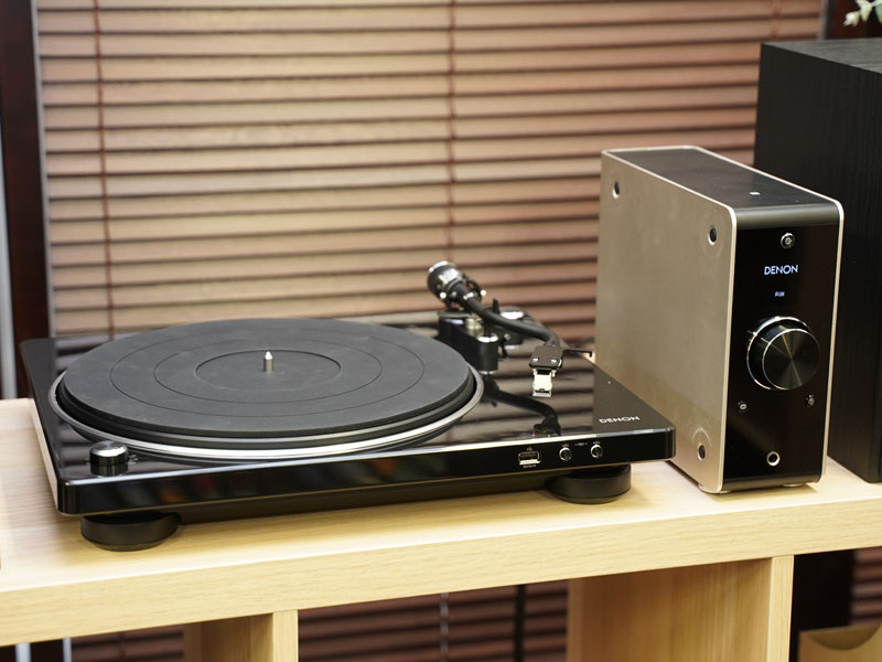 デノン、現代的デザインで“うたた寝OK”なマニュアルレコードプレーヤー