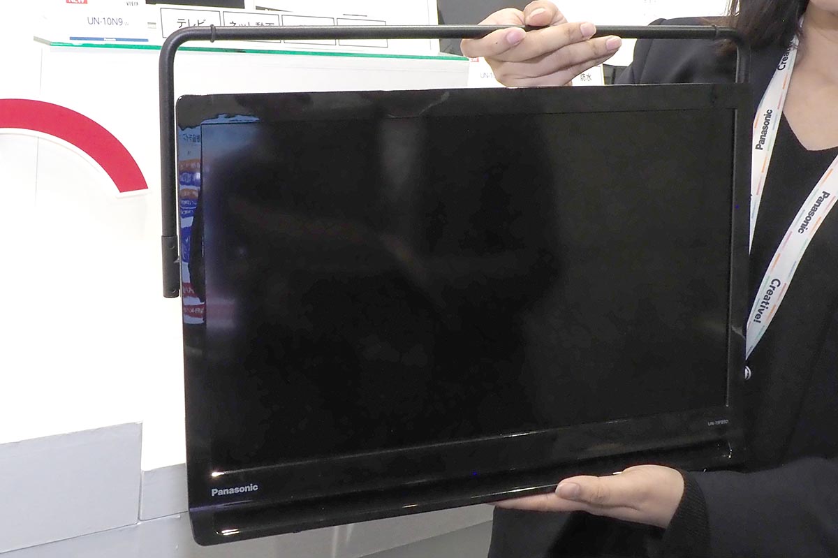 パナソニック、NetflixやYouTubeも対応の“自分専用”19型テレビ - AV Watch