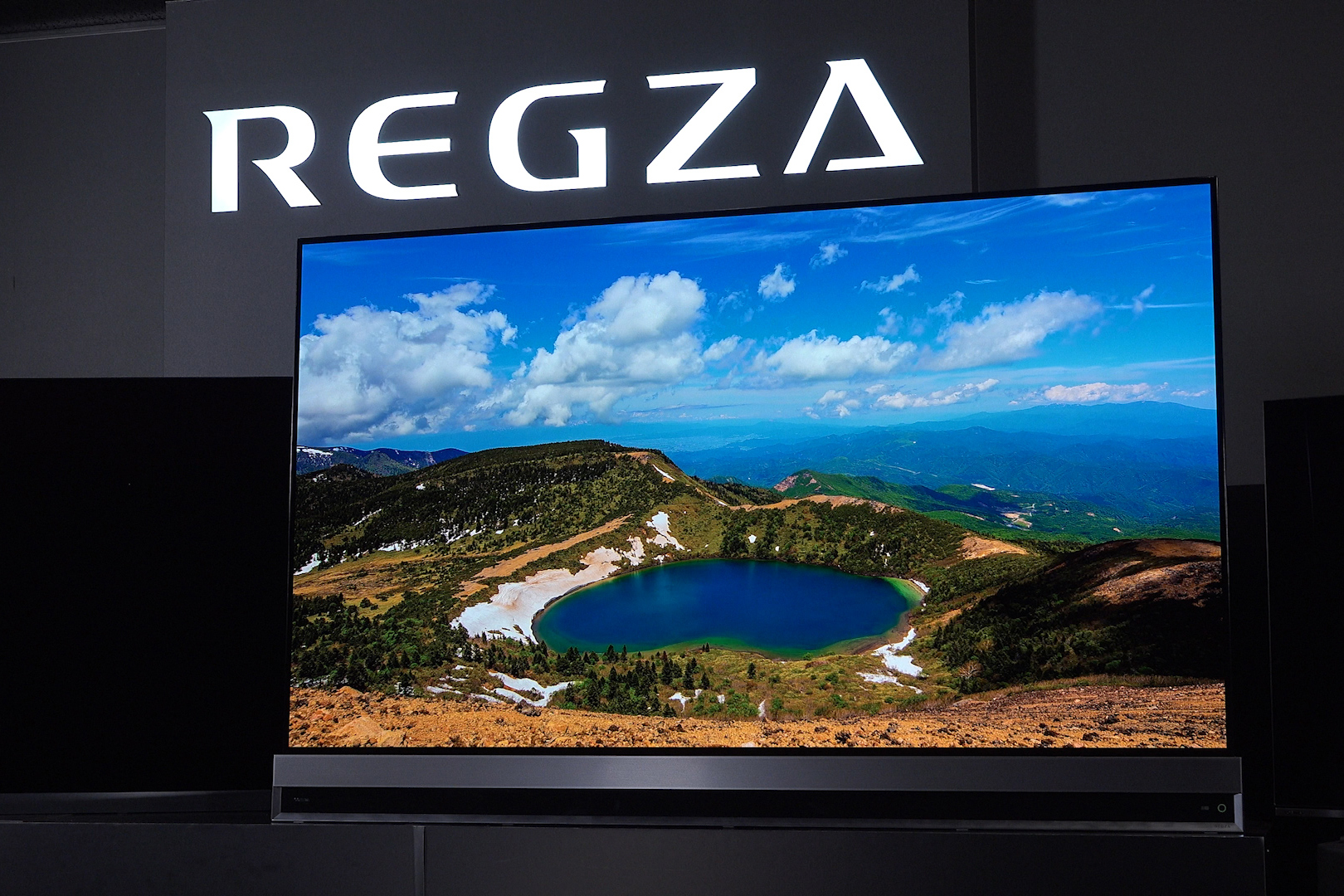 4K有機ELレグザ「X9400」の77型が18日発売。48型は'21年春に延期 - AV