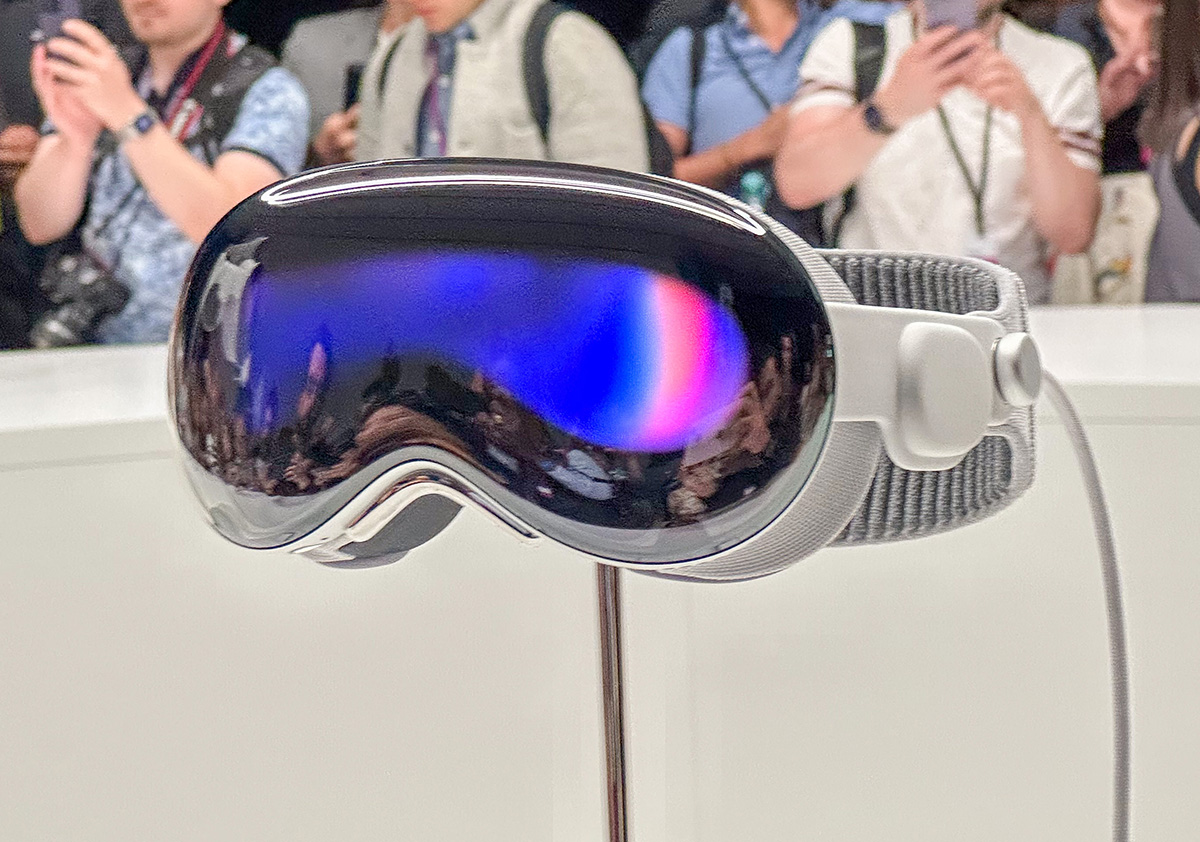 西田宗千佳のRandomTracking】「Apple Vision Pro」実機を撮ってきた