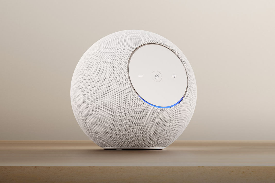 Amazonスピーカー「Echo Studio」に新色グレーシャーホワイト。Alexa+