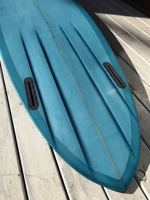 YU SURFBOARDS Quattro | axes surfrage