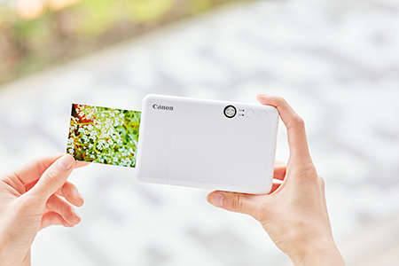 内蔵カメラで撮影・すぐに印刷、キヤノンの「iNSPiC ZV-123/CV-123