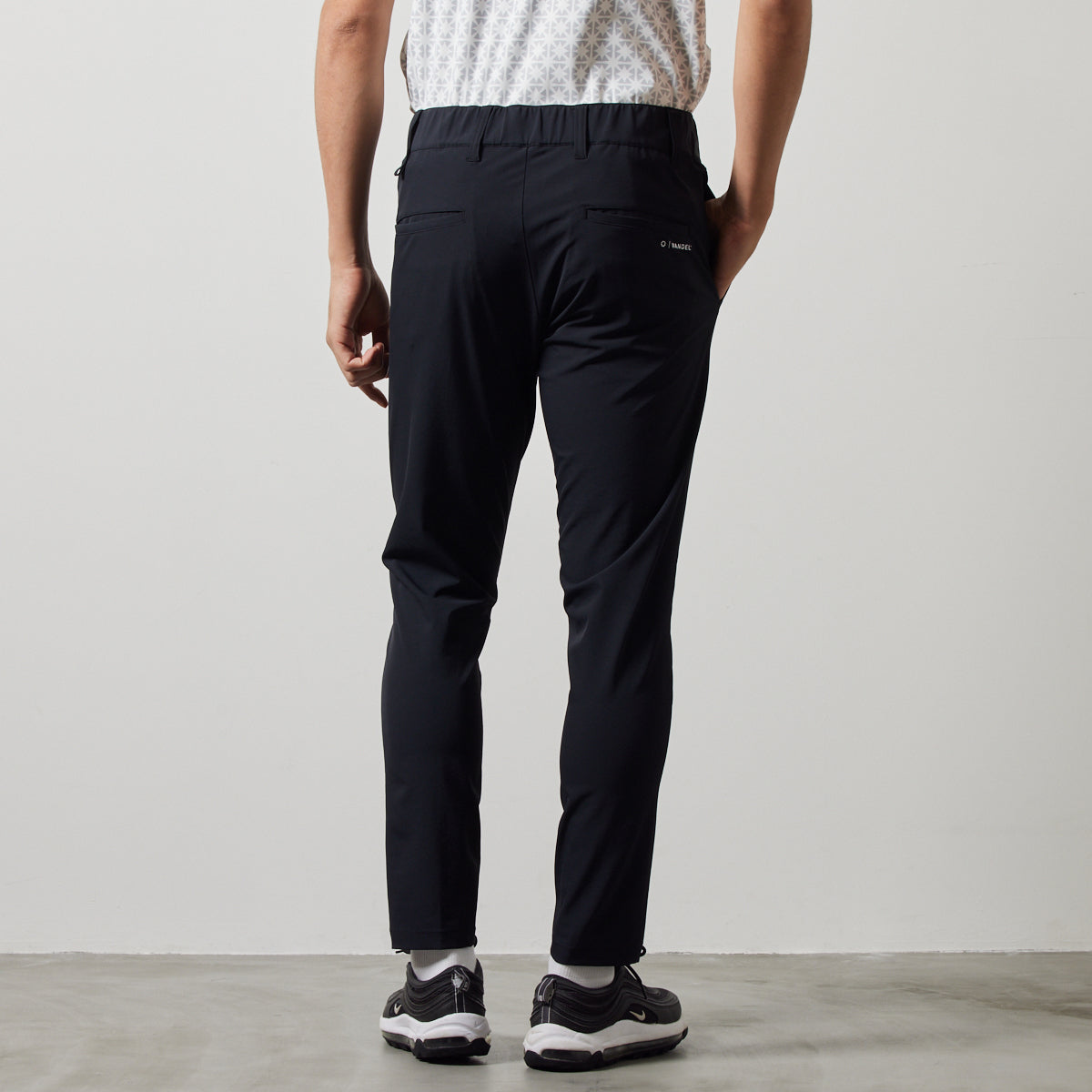 BASIC STRECH TAPERED PANTS – BANDEL®︎｜公式オンラインストア