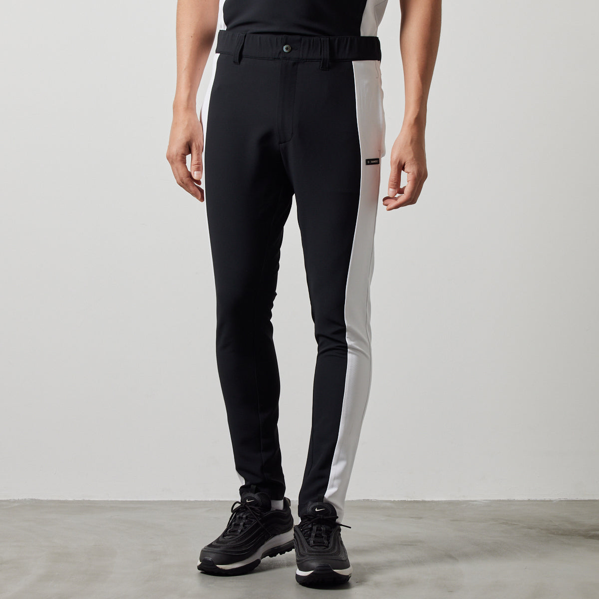 SIDE PANEL SWITCH TAPERED PANTS – BANDEL®︎｜公式オンラインストア