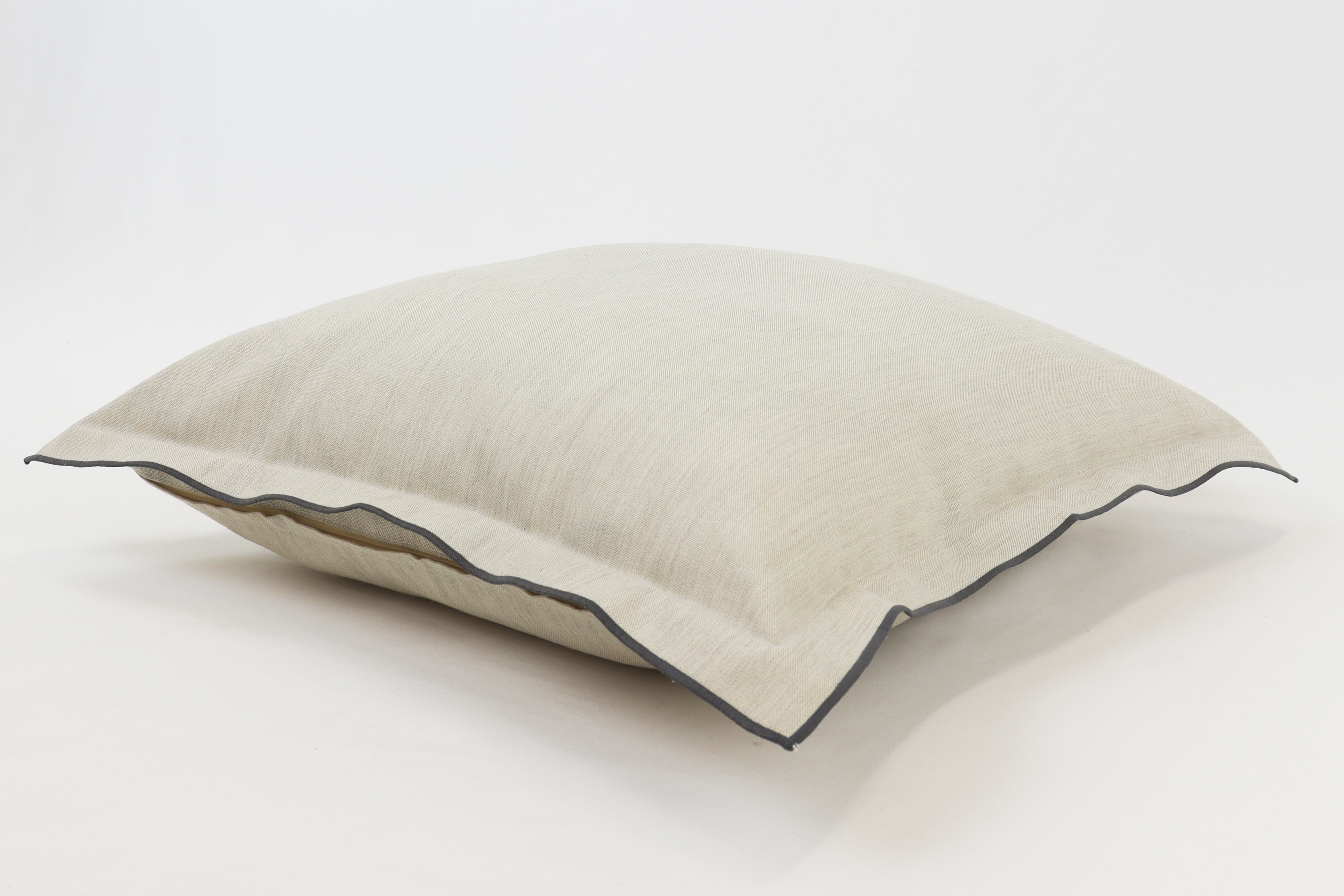 マチ クッション カバー “グレー” | Rough since 2016｜ おしゃれな