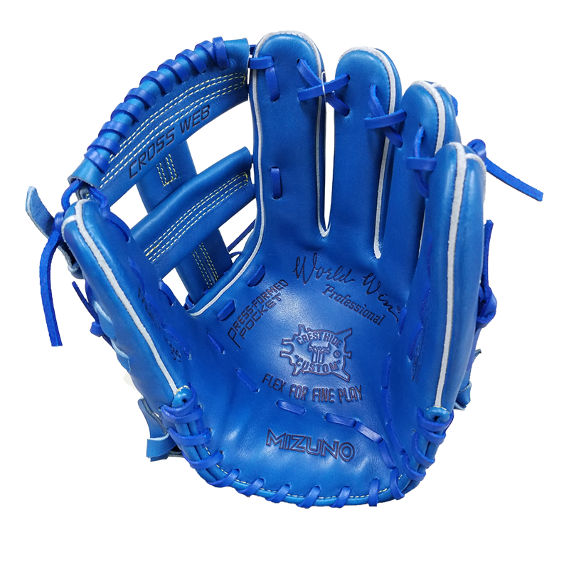 ベースマン、赤カップ完全限定ミズノ復刻軟式グラブ。70〜80年代の