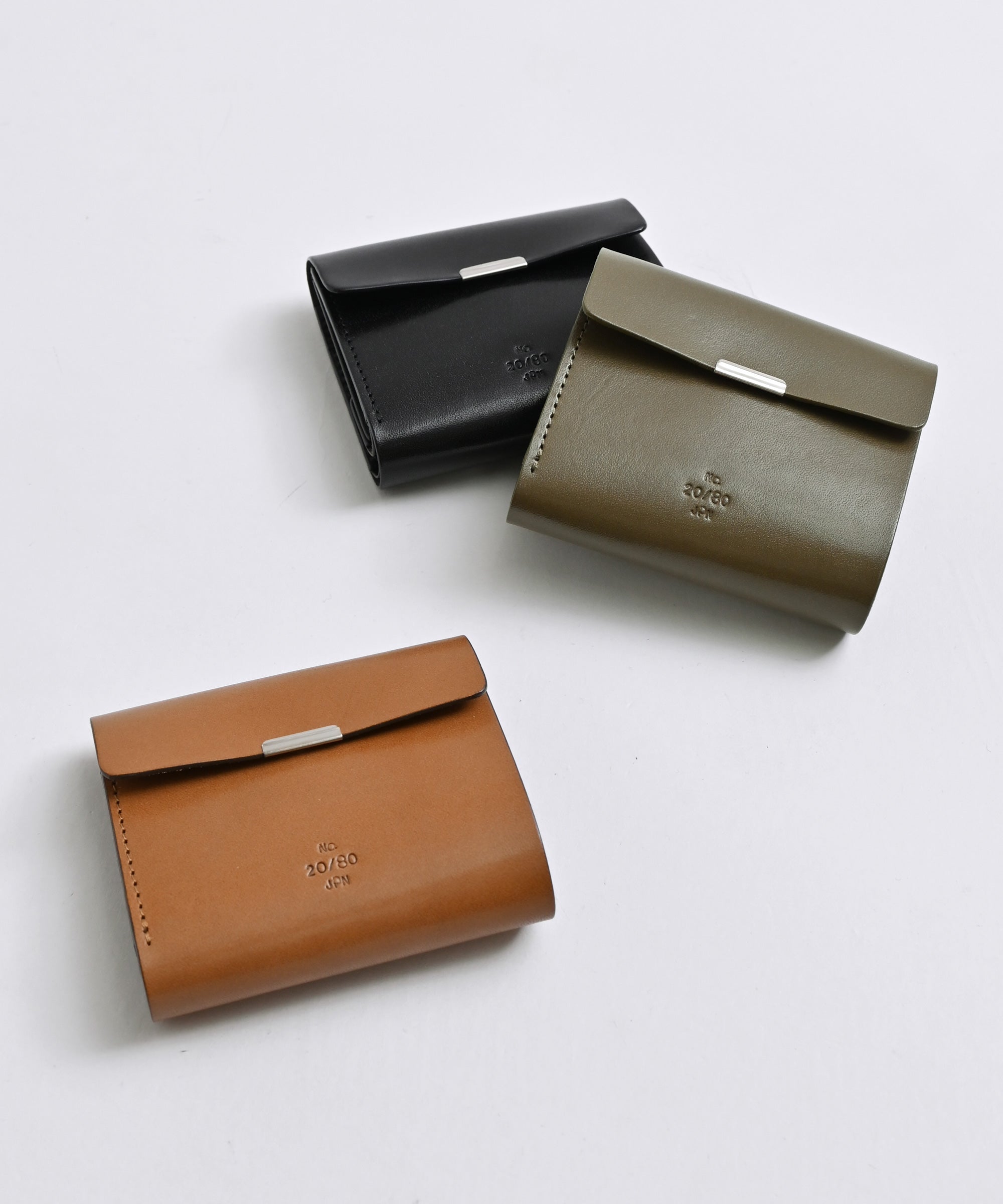 20/80】TOCHIGI LEATHER FOLDED WALLET WITH FLAP レザー二つ折り財布