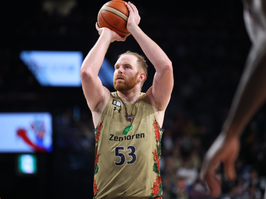 琉球ゴールデンキングスの戦術の幅を広げるアレックス・カークの