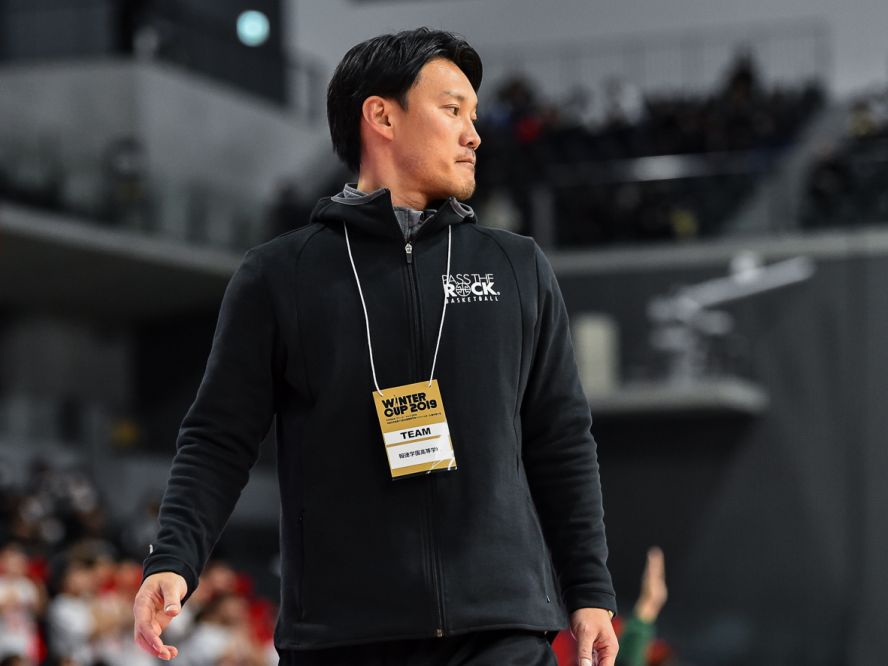 勝負の年』を迎えた報徳学園、全国制覇を目指す田中敬コーチ（前編