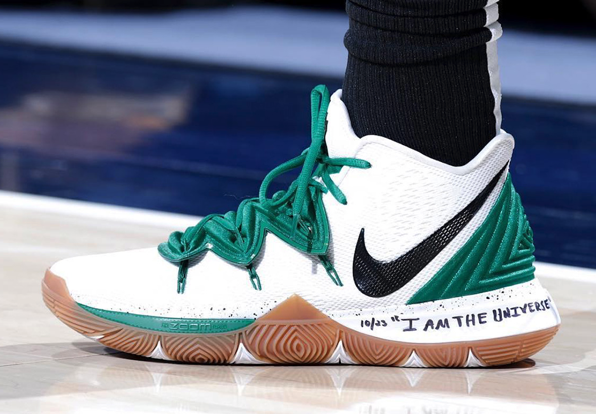 Nike】 Kyrie 5（カイリー5) “Celtics” PEが登場しました。ミッド